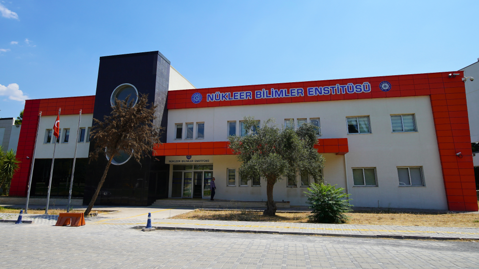 Ege Üniversitesi Nükleer Bilimler Enstitüsü Yeni Lisansüstü Öğrencilerini Bekliyor