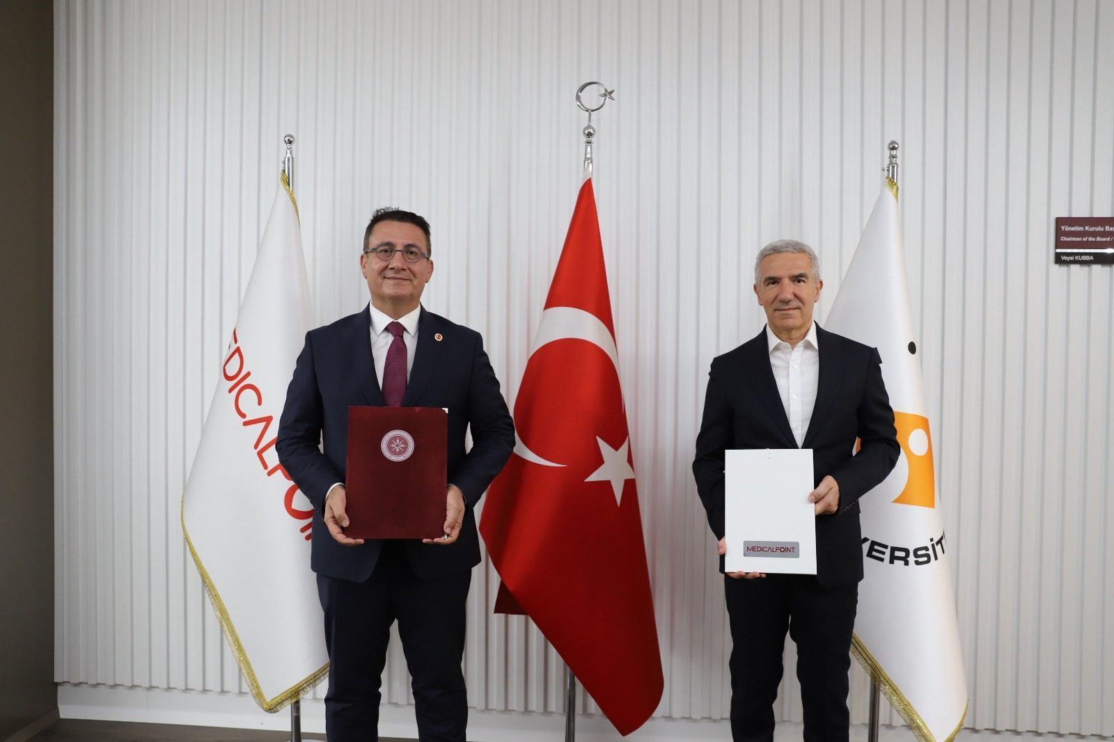 İYTE ve İEÜ Medical Point Hastanesi Arasında AR-GE İş Birliği Protokolü İmzalandı