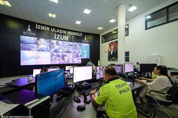 İzmir'de Eğitim Yılı Başlangıcı İçin Ulaşım Tedbirleri