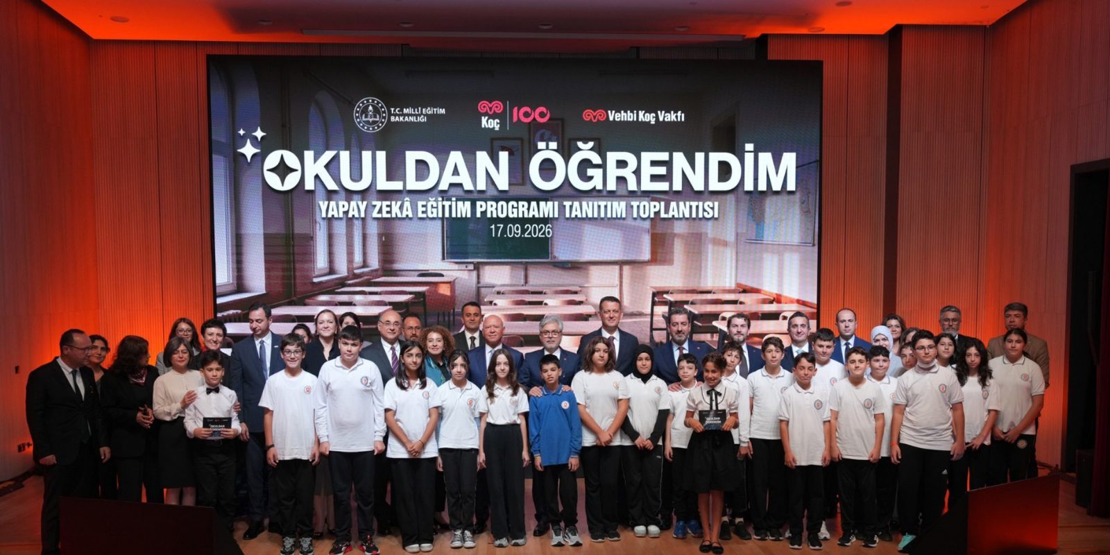 ORTAOKUL ÖĞRENCİLERİ İÇİN YAPAY ZEKÂ EĞİTİM PROGRAMI HAYATA GEÇİRİLDİ