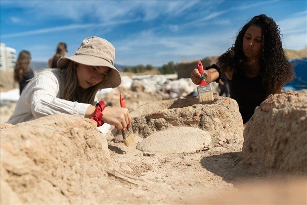 Yeşilova Höyüğü'nde 8 bin 500 yıllık yaşam izleri