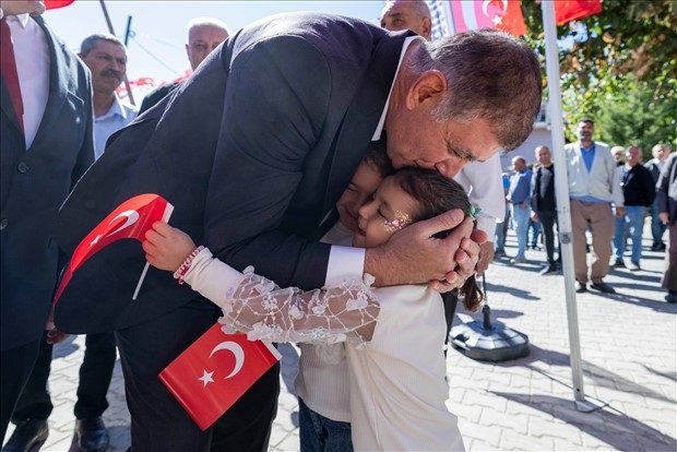 İzmir Büyükşehir Belediyesi Kızıloba İlkokulu'nu Yeniledi