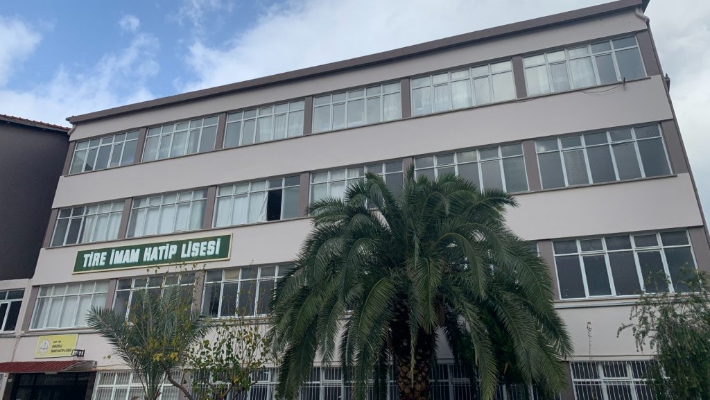 Tire Anadolu İmam Hatip Lisesi