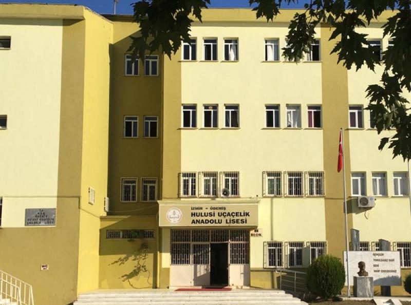 Hulusi Uçaçelik Anadolu Lisesi