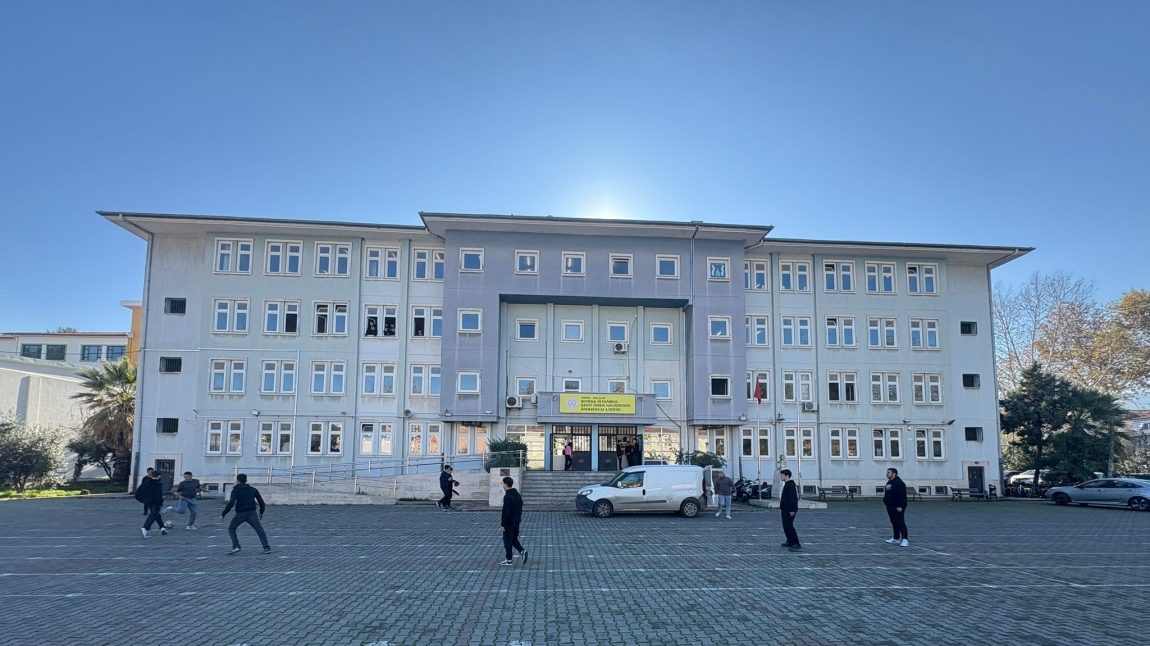 Borsa İstanbul Şehit Ömer Halisdemir Anadolu Lisesi
