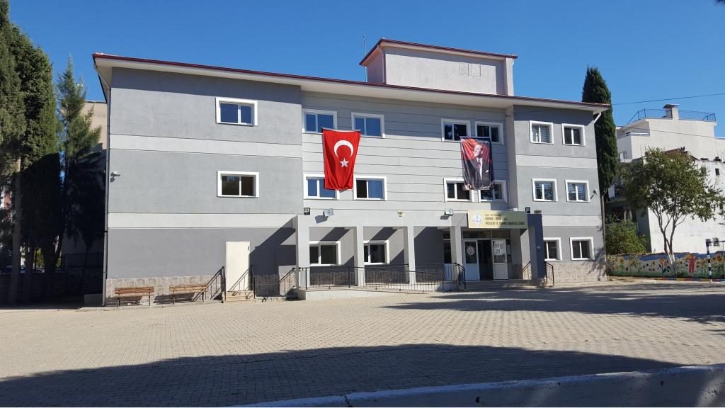 Seferihisar Semiha-İrfan Çalı Mesleki ve Teknik Anadolu Lisesi