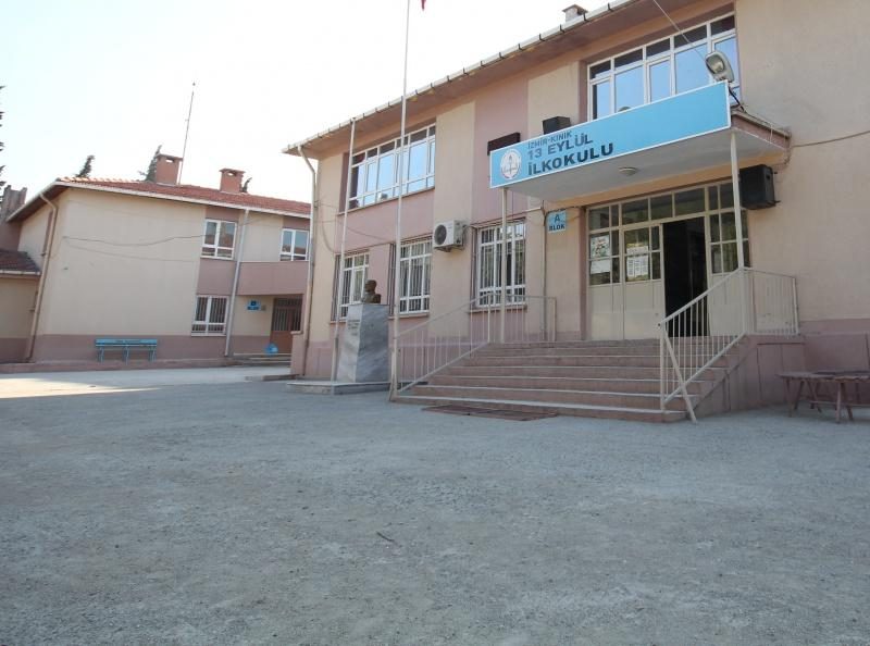 13 Eylül İlkokulu