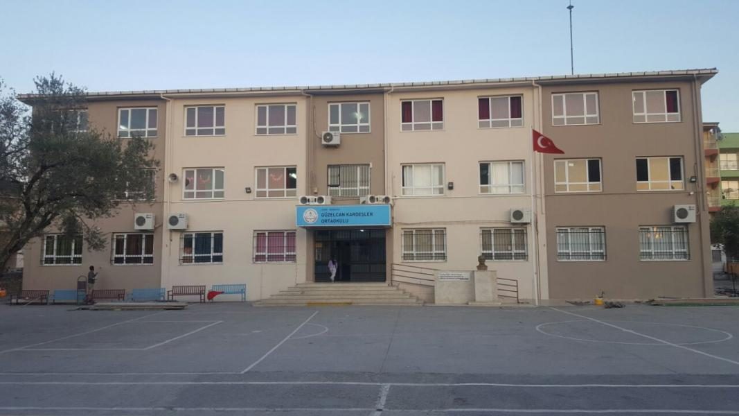 Güzelcan Kardeşler Ortaokulu