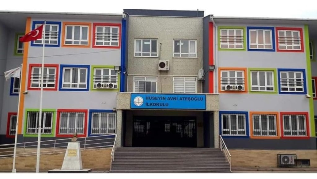 Hüseyin Avni Ateşoğlu İlkokulu