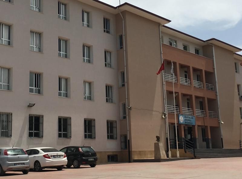 Hüseyin Avni Ateşoğlu Ortaokulu