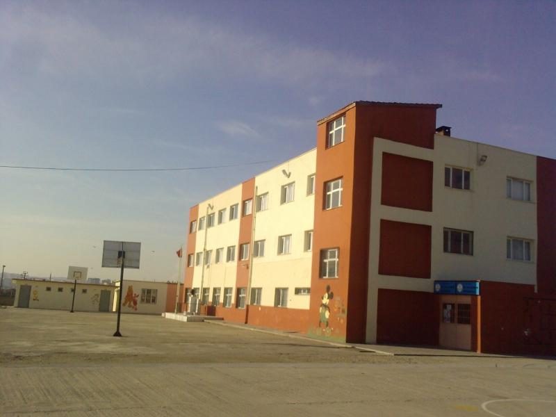80.Yıl Çamlık Ortaokulu