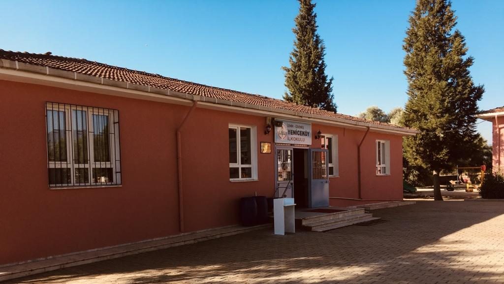 Yeniceköy İlkokulu