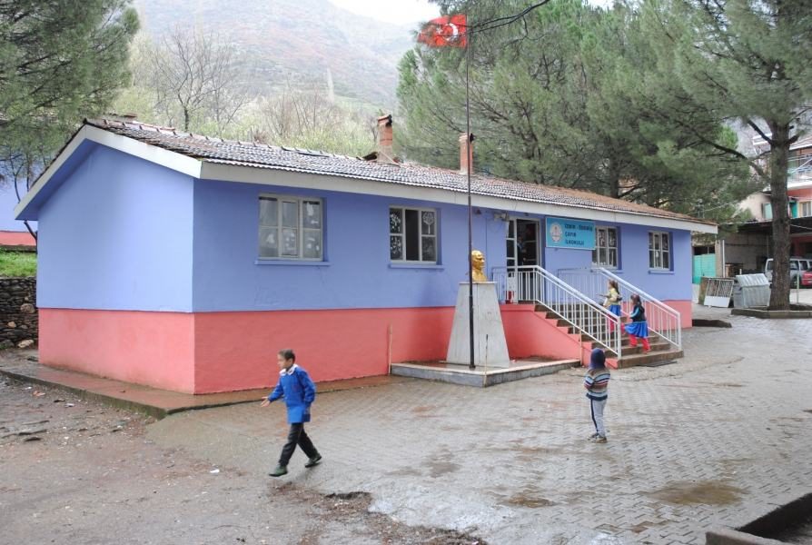 Çayır İlkokulu