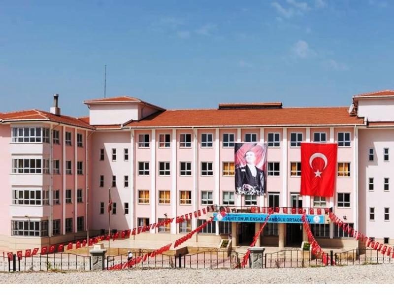 Şehit Onur Ensar Ayanoğlu Ortaokulu