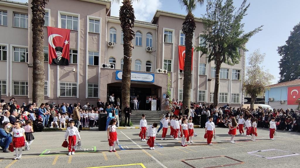 Mediha Mahmutbey Ortaokulu