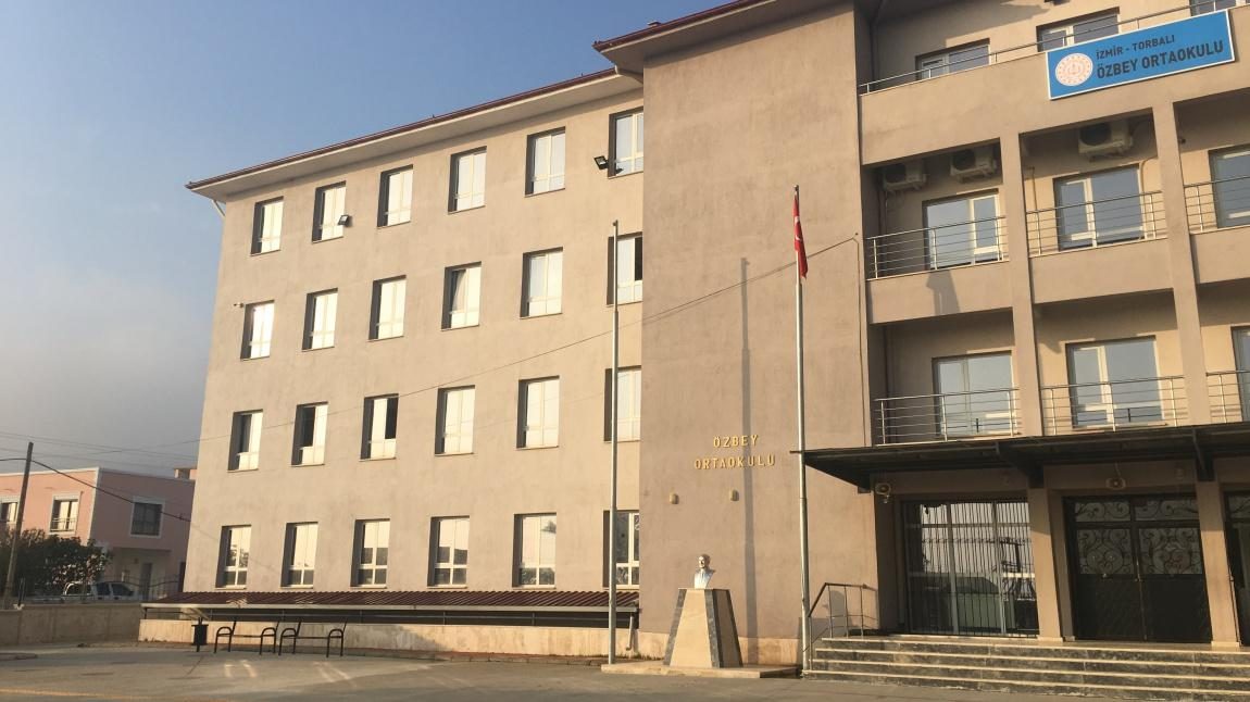 Özbey Ortaokulu