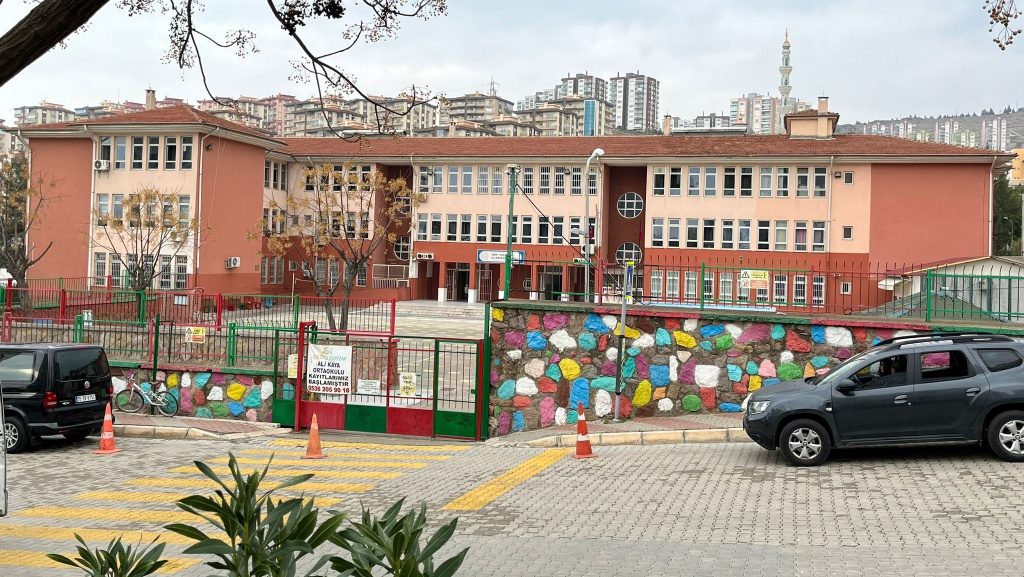 Ali Kaya Ortaokulu