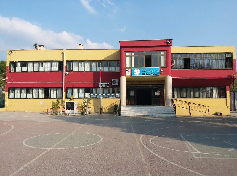 Şehit Şenali Ocak Ortaokulu