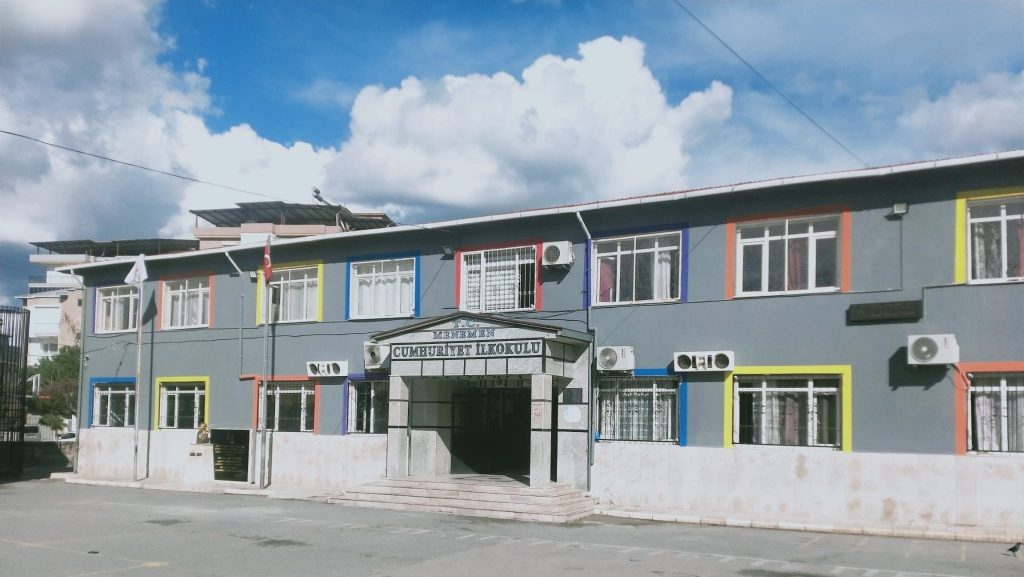 Cumhuriyet İlkokulu