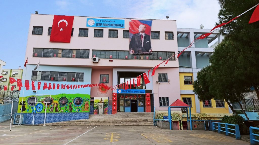 Şerif Remzi Ortaokulu