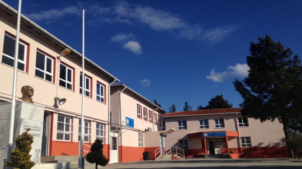 Bademler İlkokulu