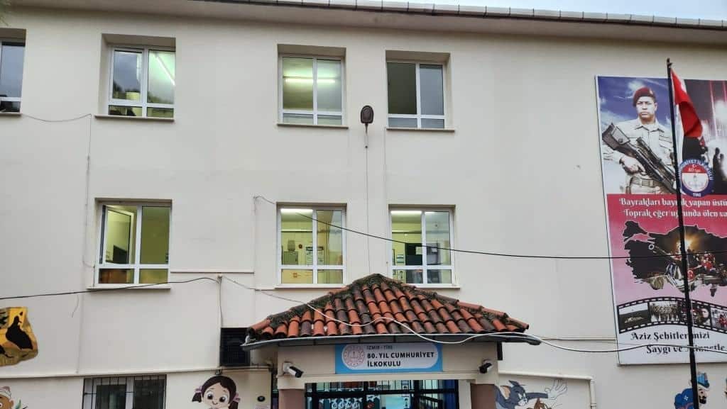 80.Yıl Cumhuriyet İlkokulu