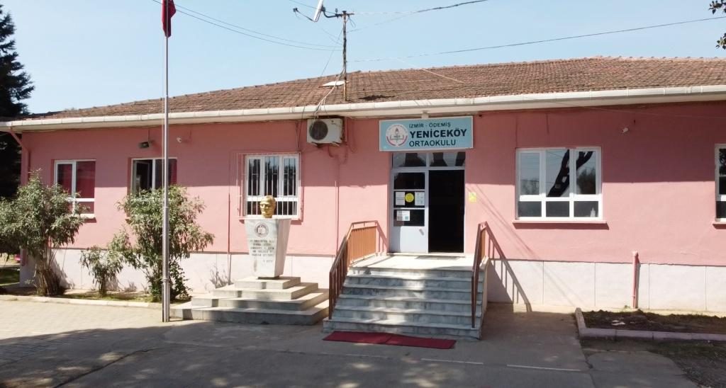 Yeniceköy Ortaokulu