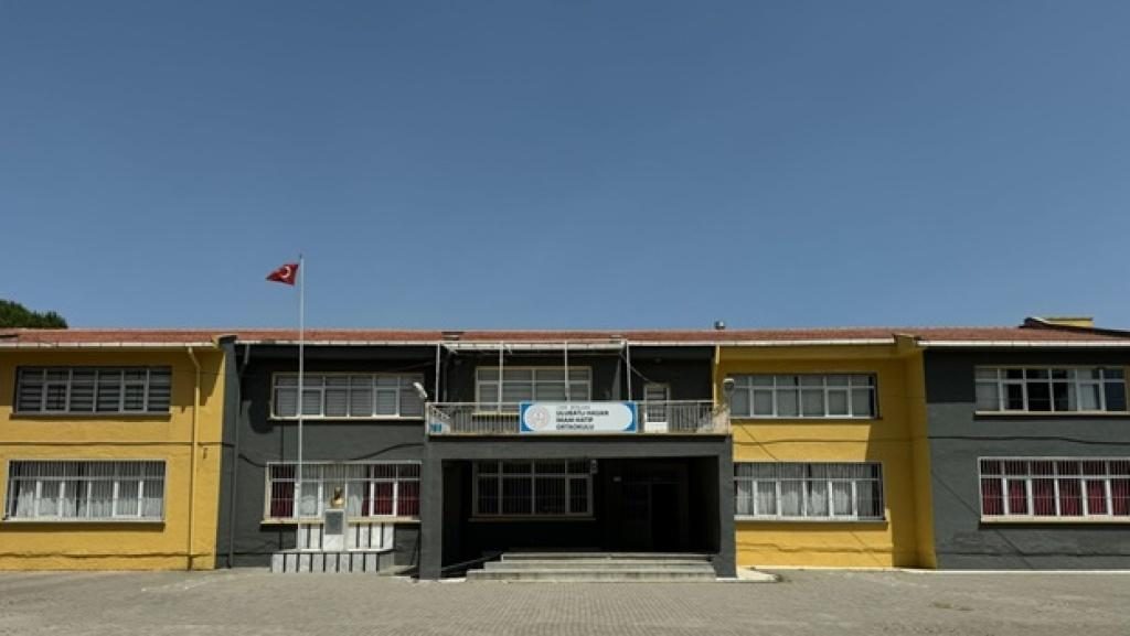 Ulubatlı Hasan İmam Hatip Ortaokulu