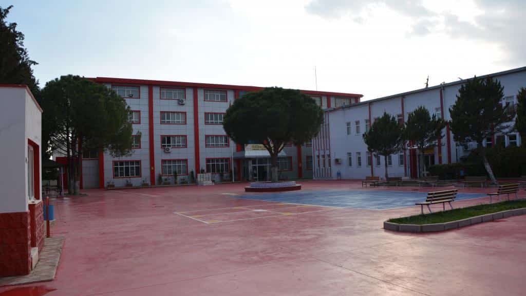 Bergamalı Kadri Anadolu İmam Hatip Lisesi