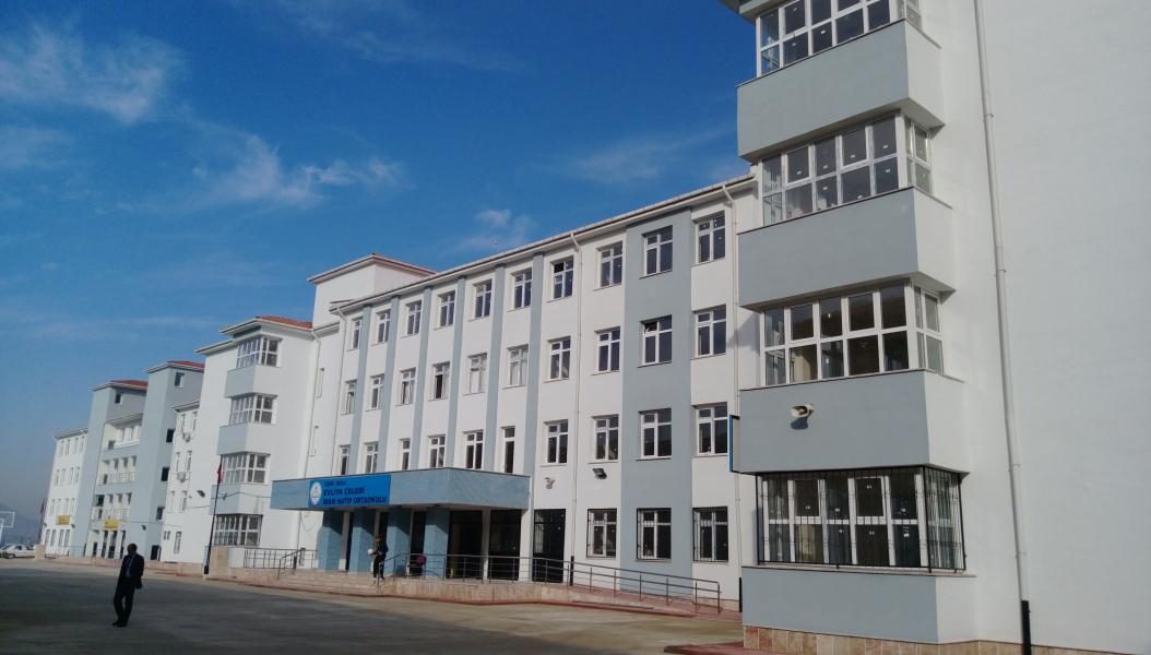 Evliya Çelebi İmam Hatip Ortaokulu