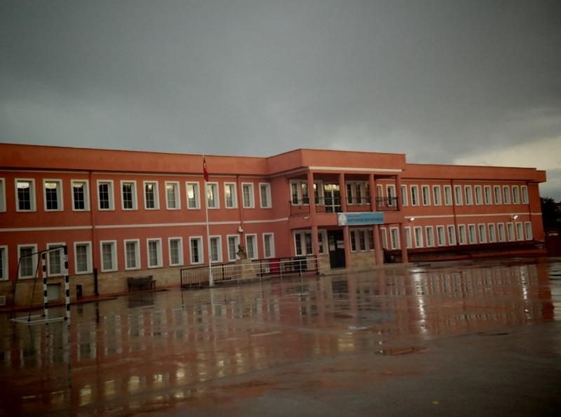 Şehit Dursun Acar Ortaokulu