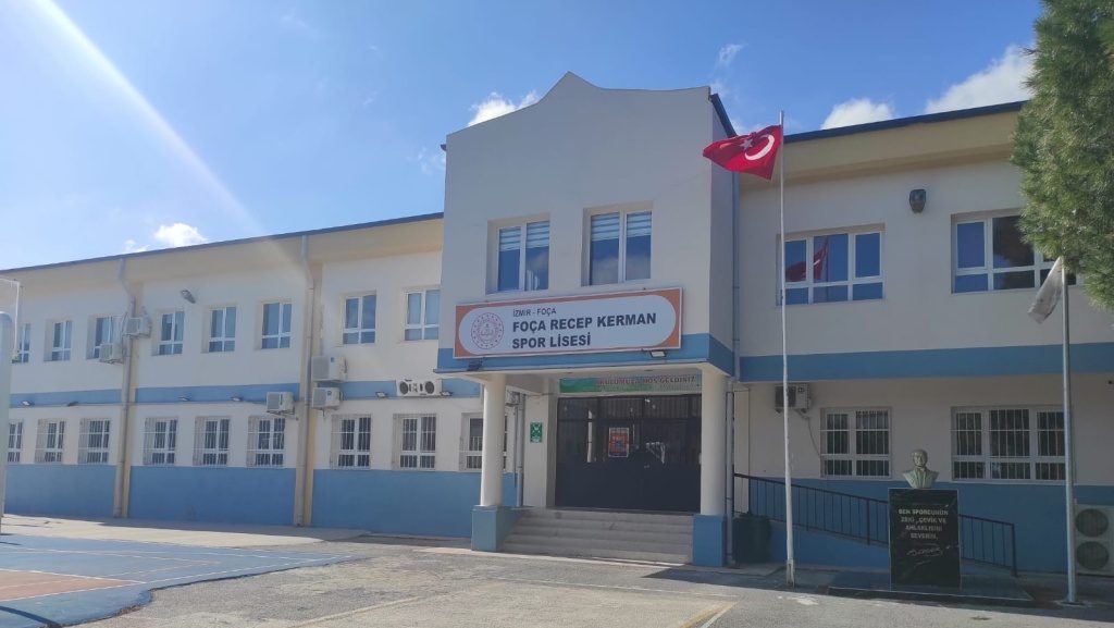 Foça Recep Kerman Spor Lisesi