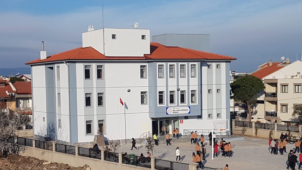 İkbal Mahmut Büyükkırcalı Ortaokulu