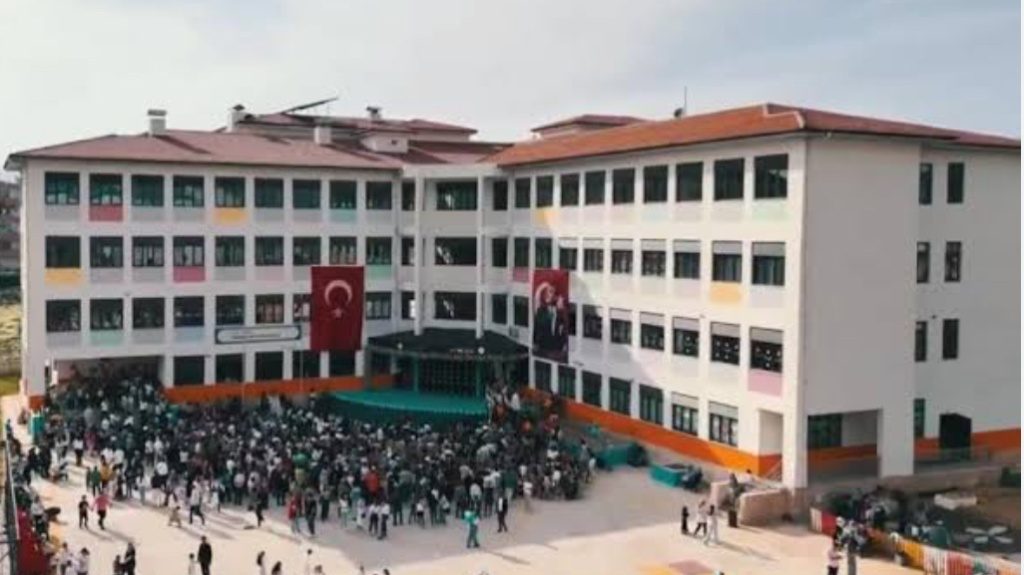 Ödemiş 100. Yıl İlkokulu