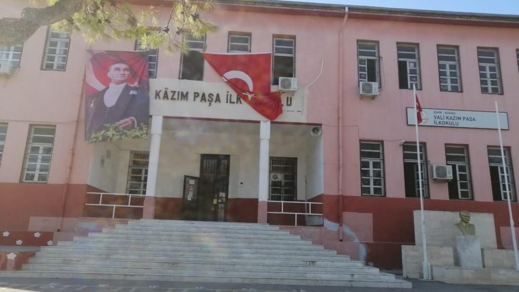 Vali Kazımpaşa İlkokulu