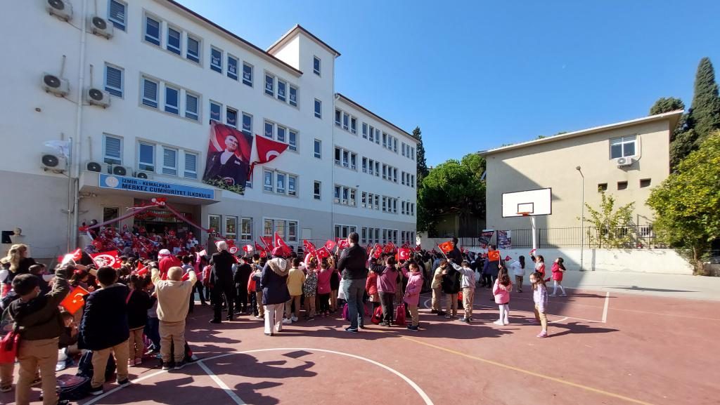 Merkez Cumhuriyet İlkokulu