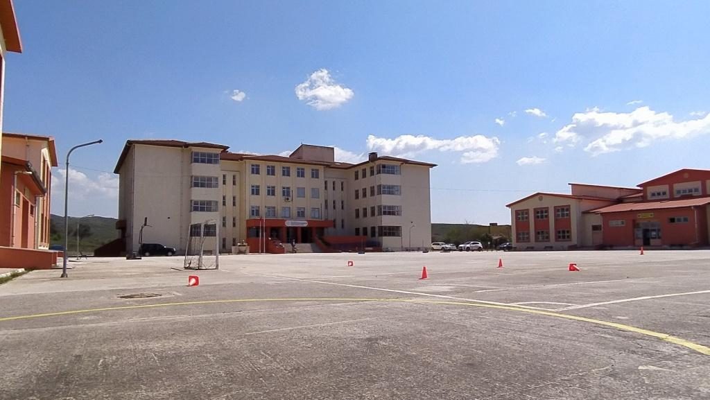 Seferihisar Borsa İstanbul Mesleki ve Teknik Anadolu Lisesi