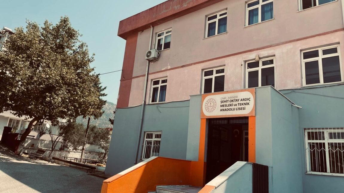 Bayındır Şehit Oktay Ardıç Mesleki ve Teknik Anadolu Lisesi