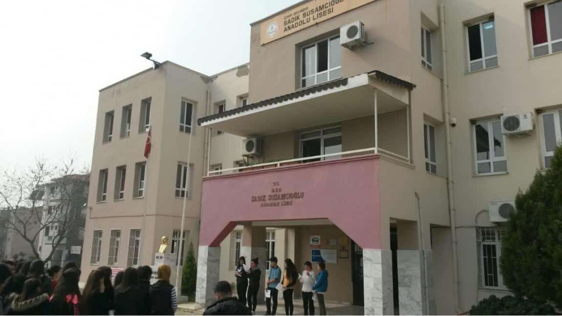 Bayındır Sadık Susamcıoğlu Anadolu Lisesi