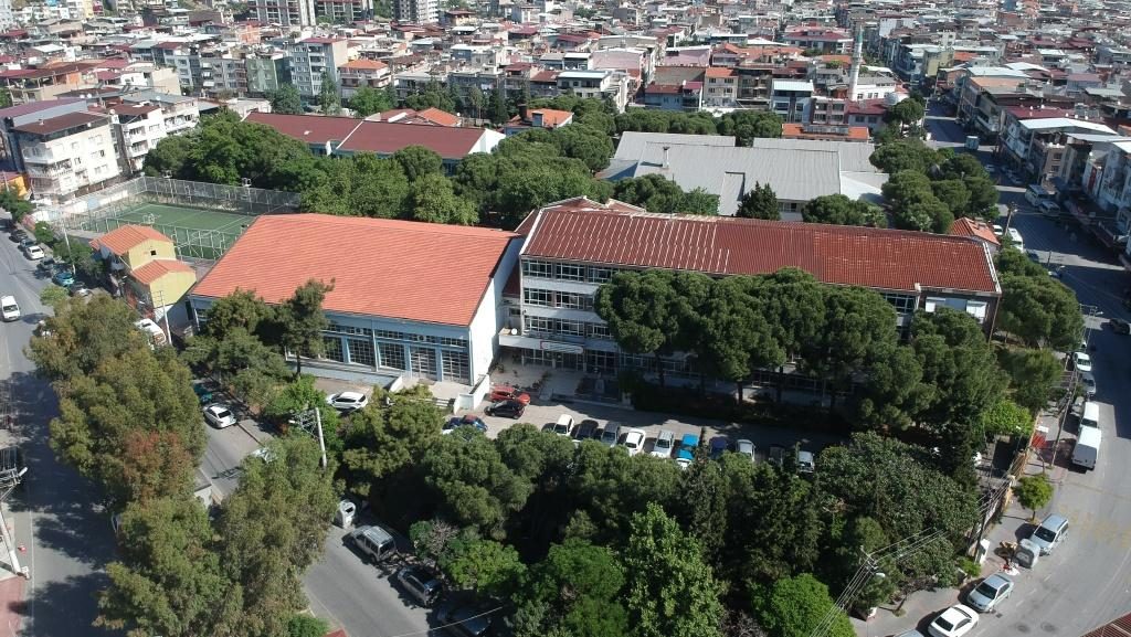 Karabağlar Atatürk Mesleki ve Teknik Anadolu Lisesi