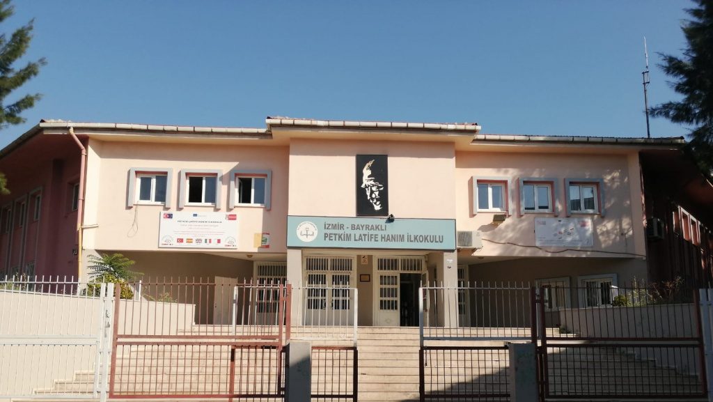 Petkim Latife Hanım İlkokulu
