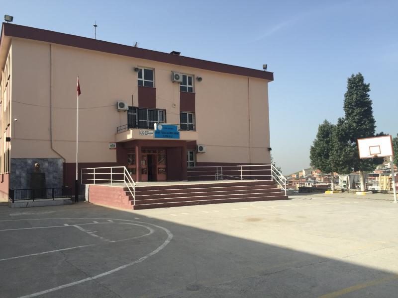 Şehit Yüzbaşı Ali Rıza Sadak İlkokulu