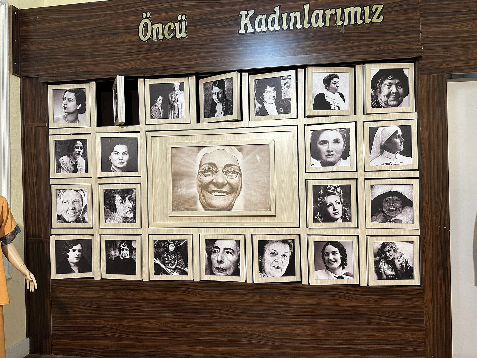 İzmir Kadın Müzesi